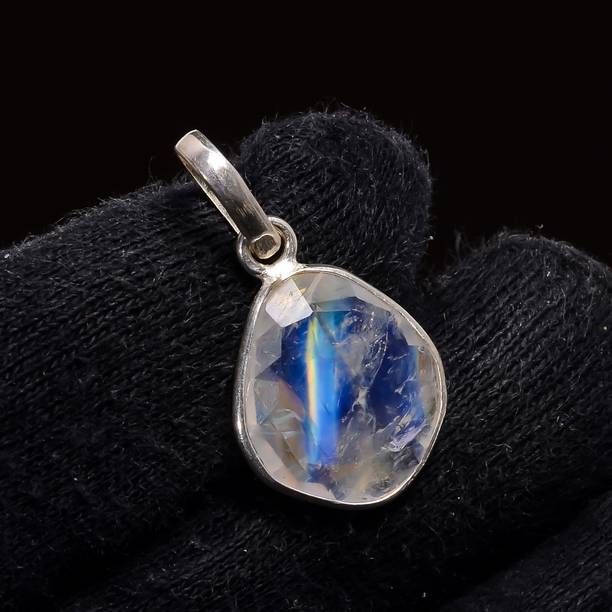 9 Ct. Rainbow Moonstone 925 Sterling Silver stone for pendant For