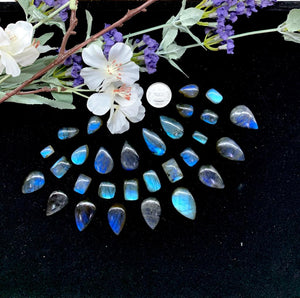 Labradorite AAA Cabochon (Intuition and Awareness)